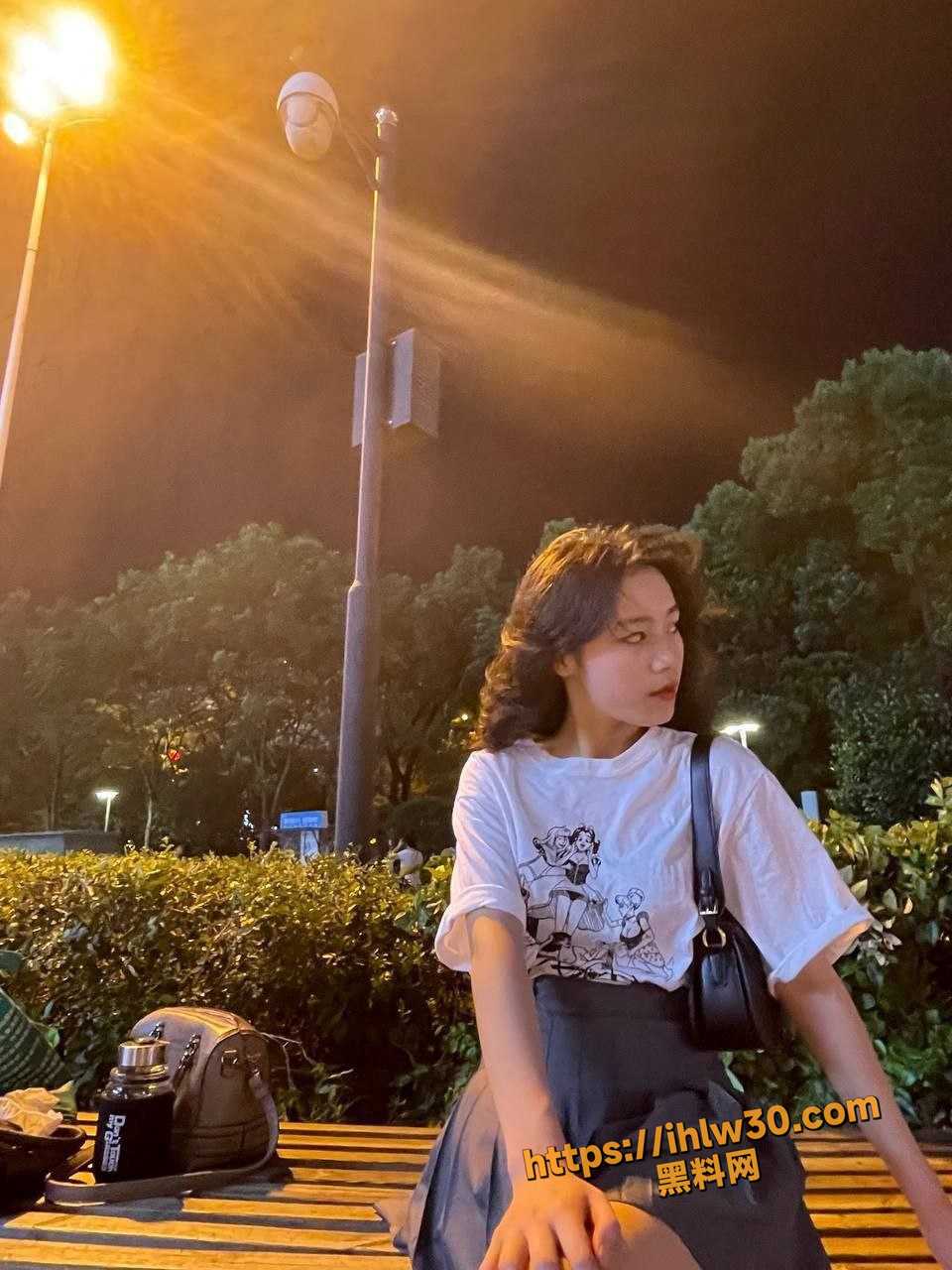 960X1280