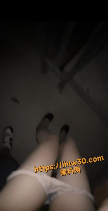 370X720