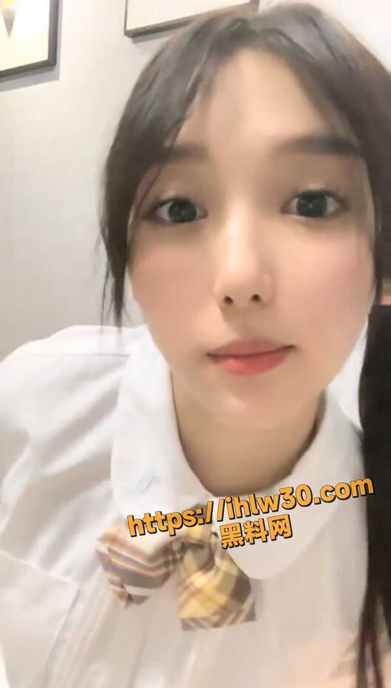 800X1406