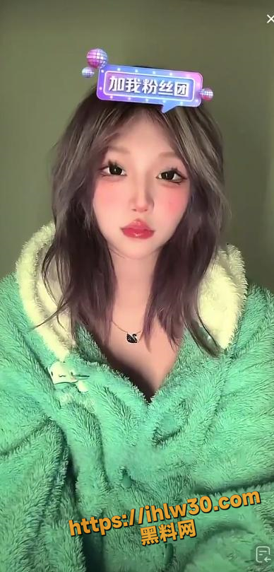 388X809