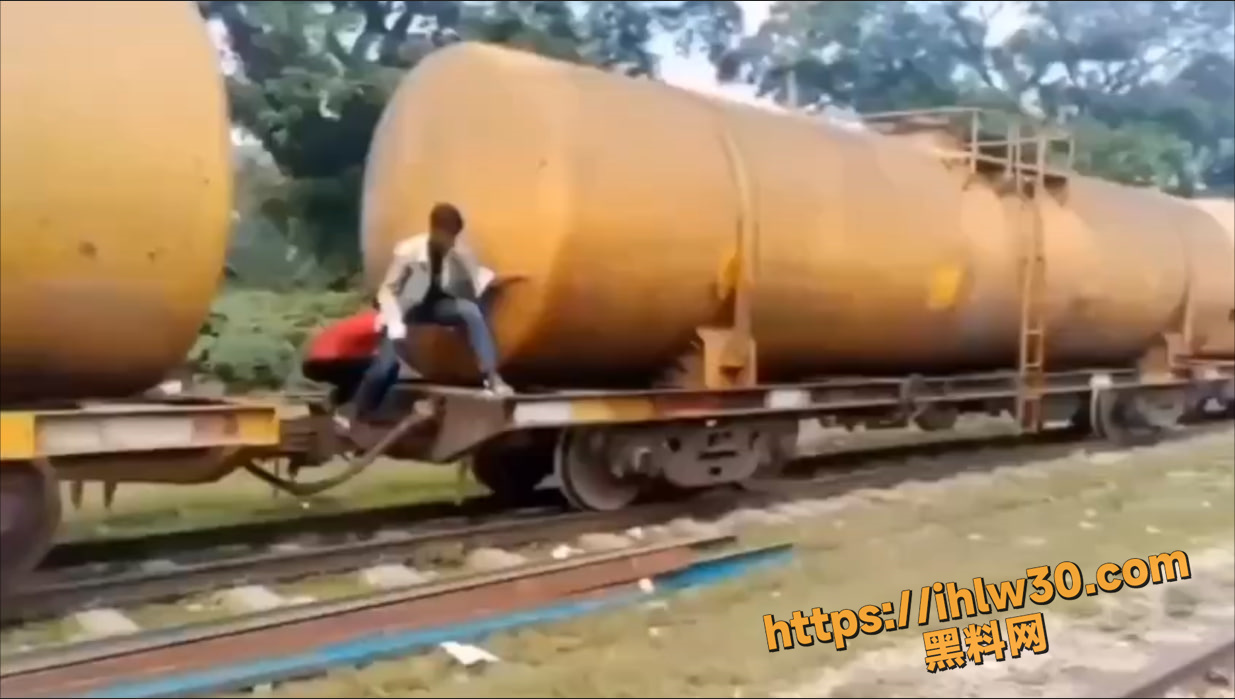 1280X663