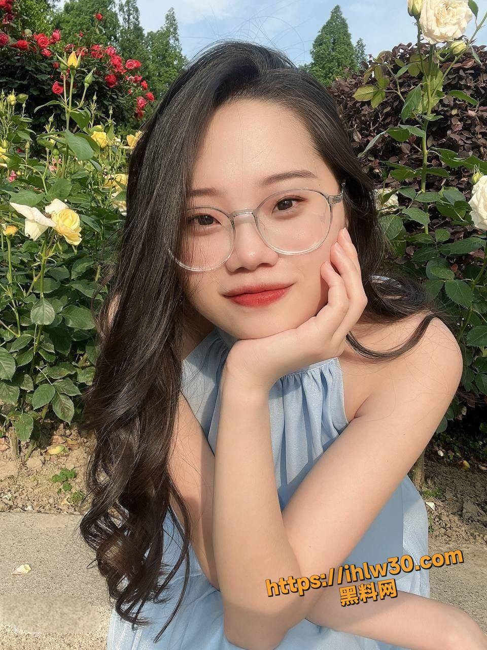 960X1280