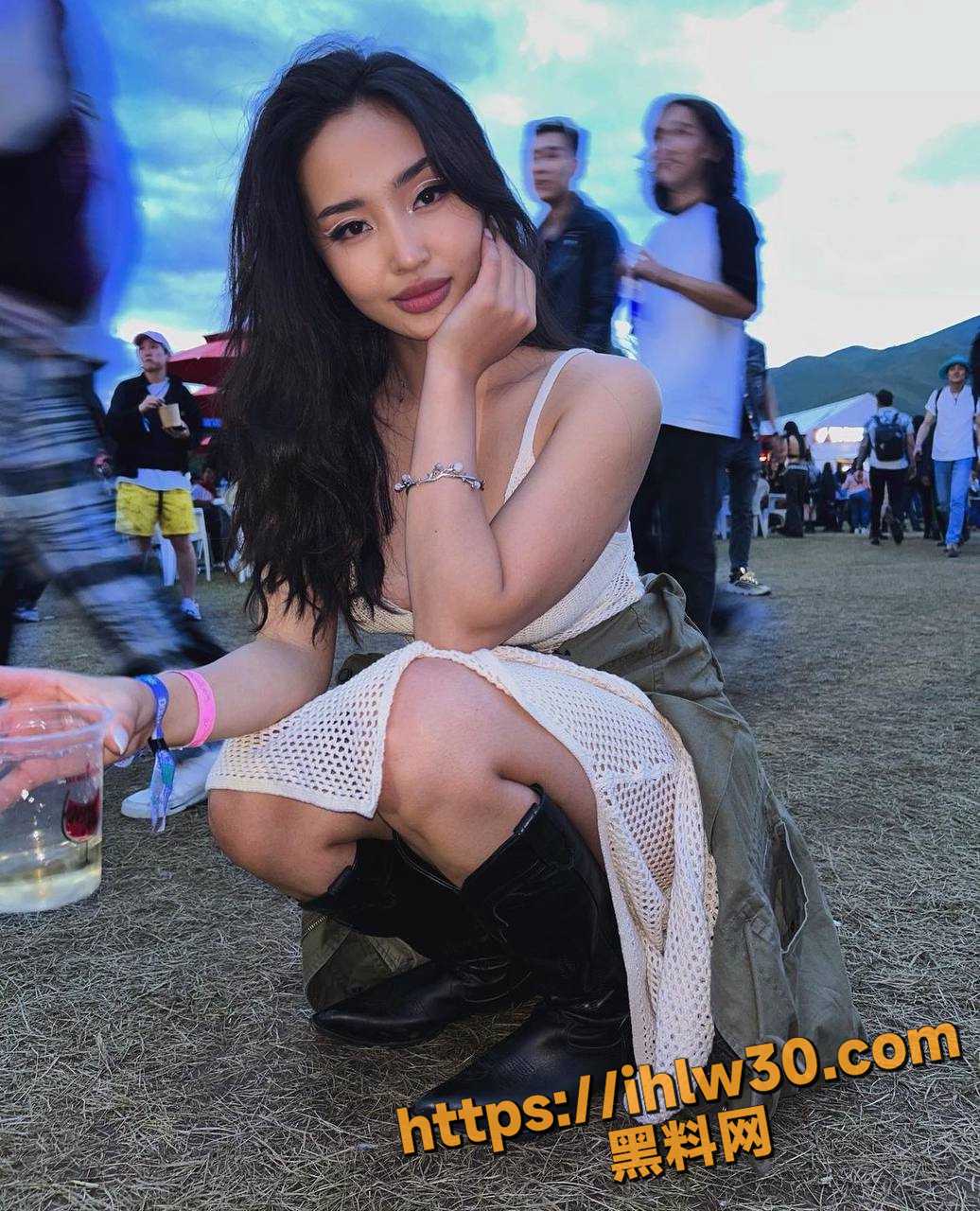 1036X1280