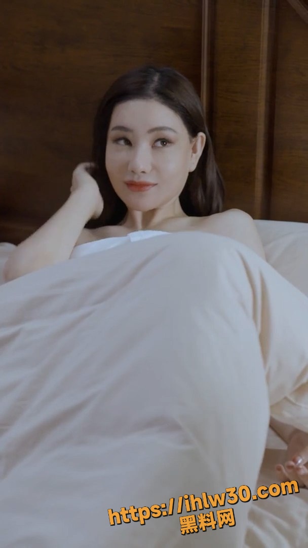608X1080