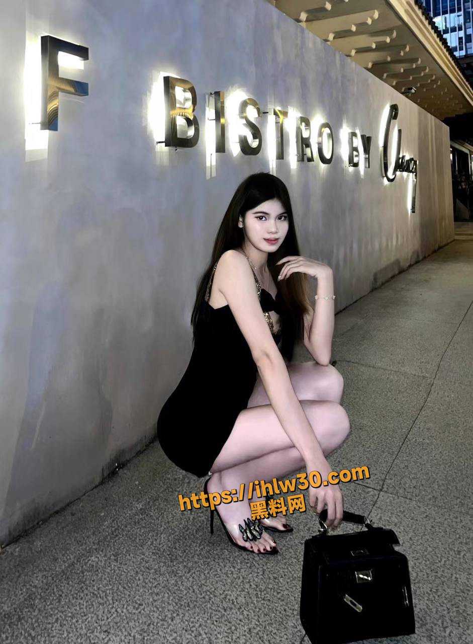 941X1280