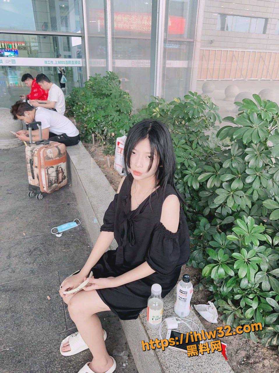958X1280
