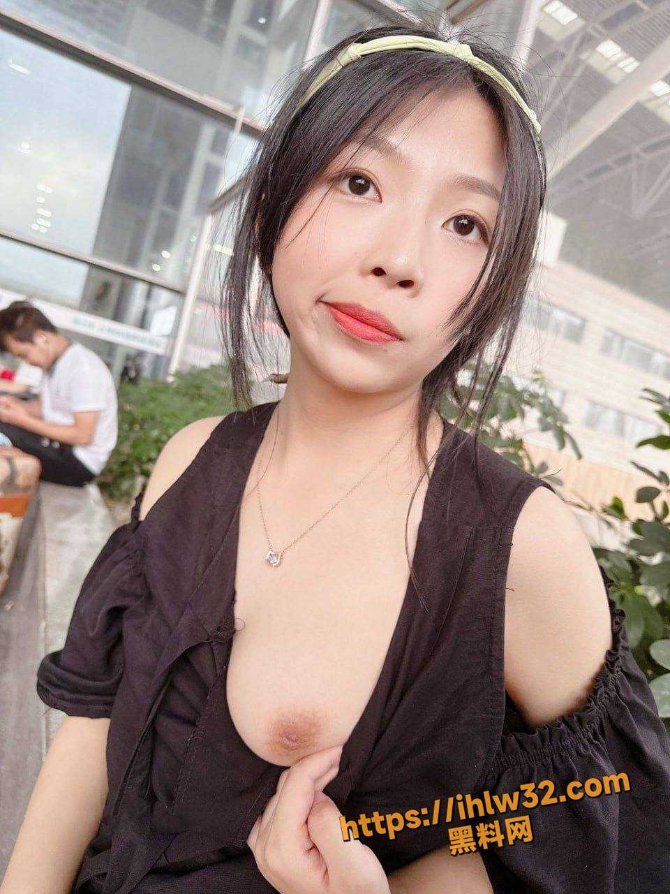 960X1280