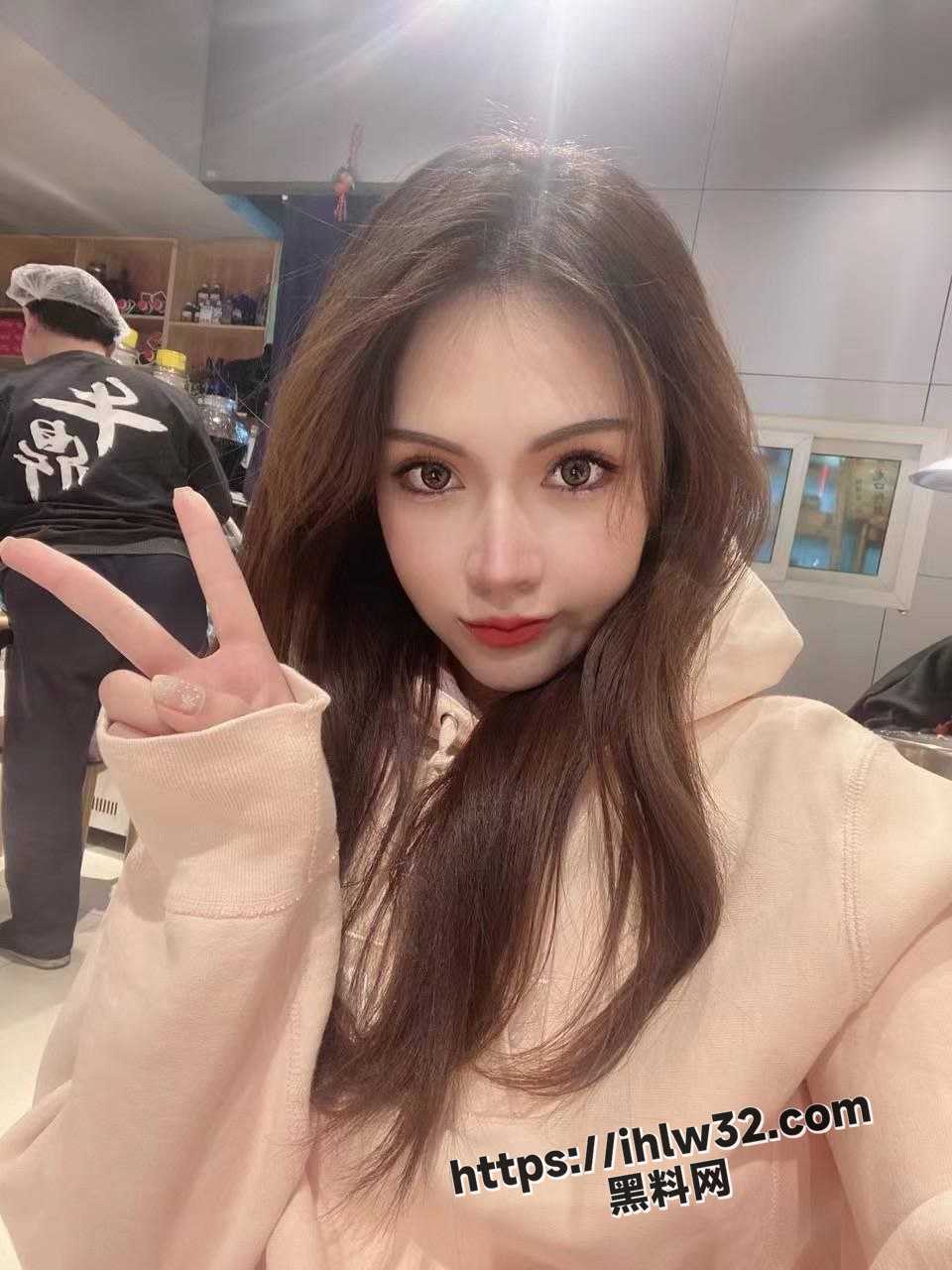 960X1280