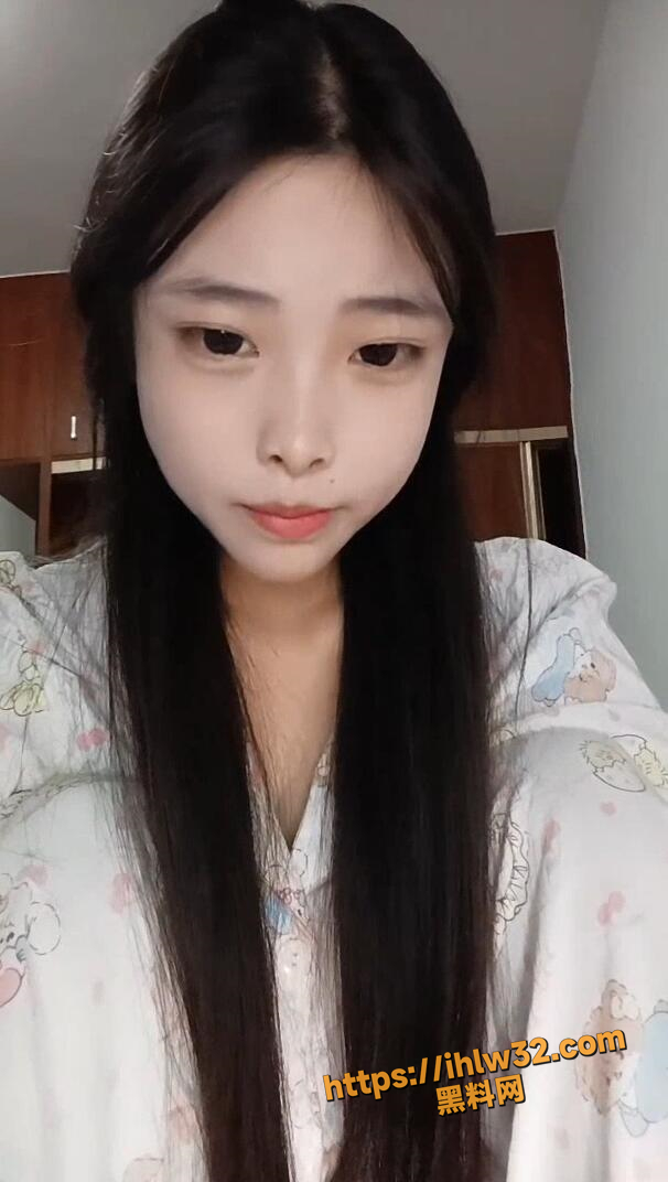 606X1072