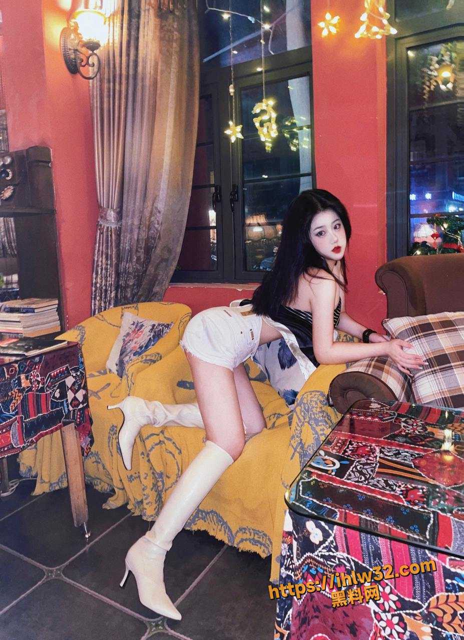 927X1280