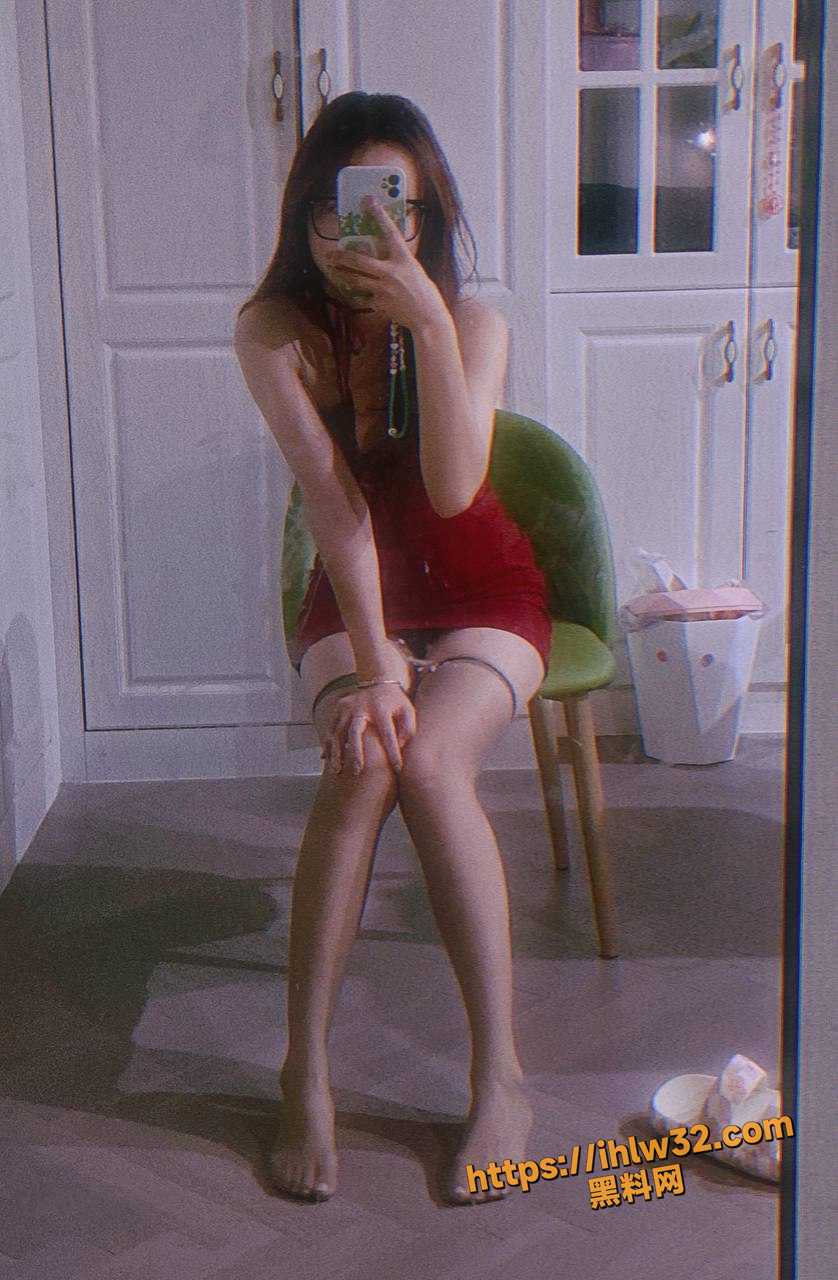 838X1280