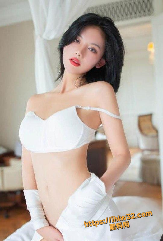541X800