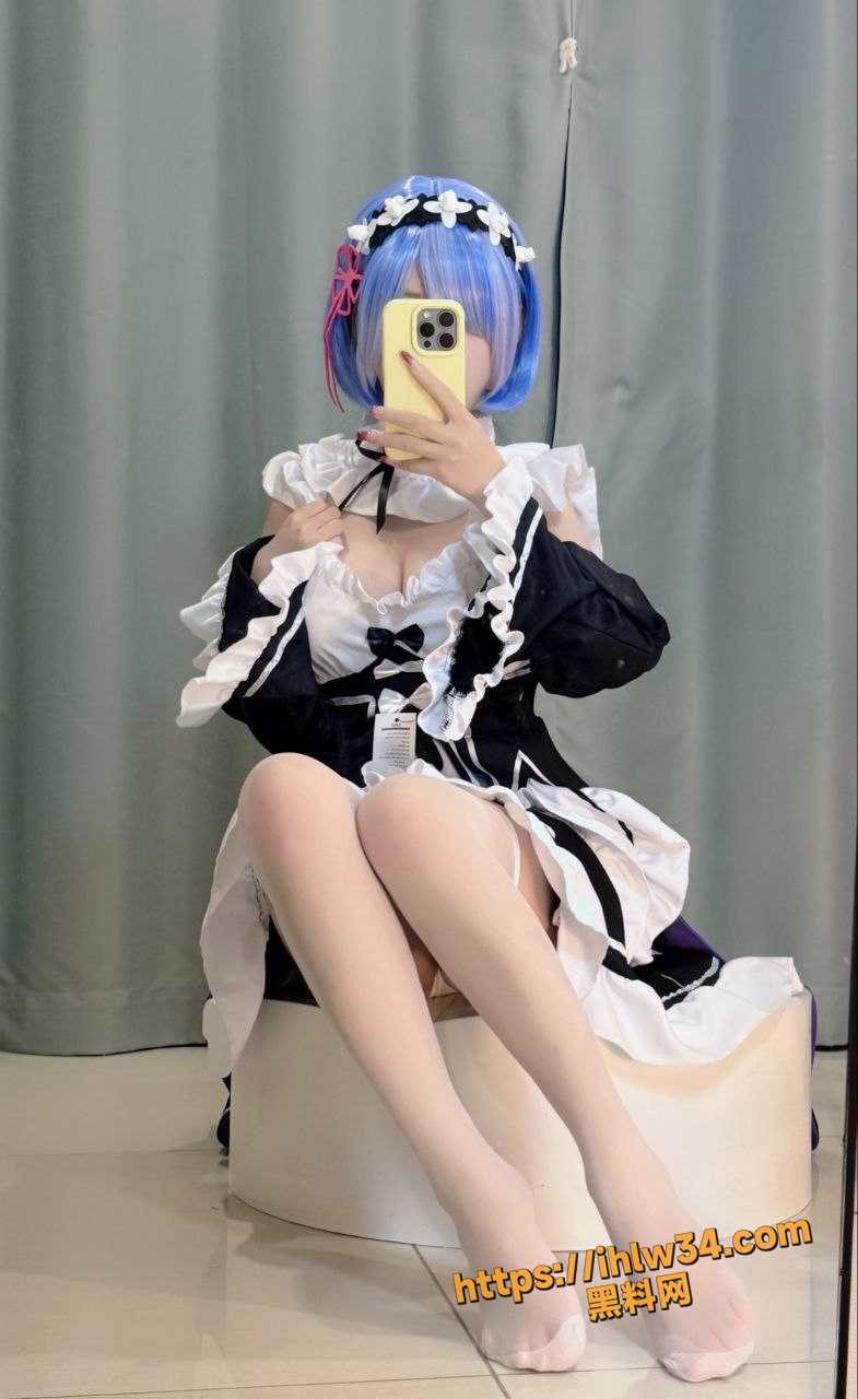 785X1280