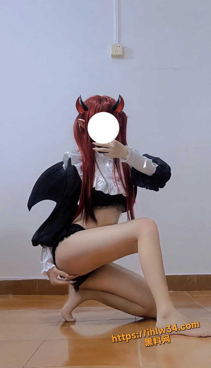 735X1280