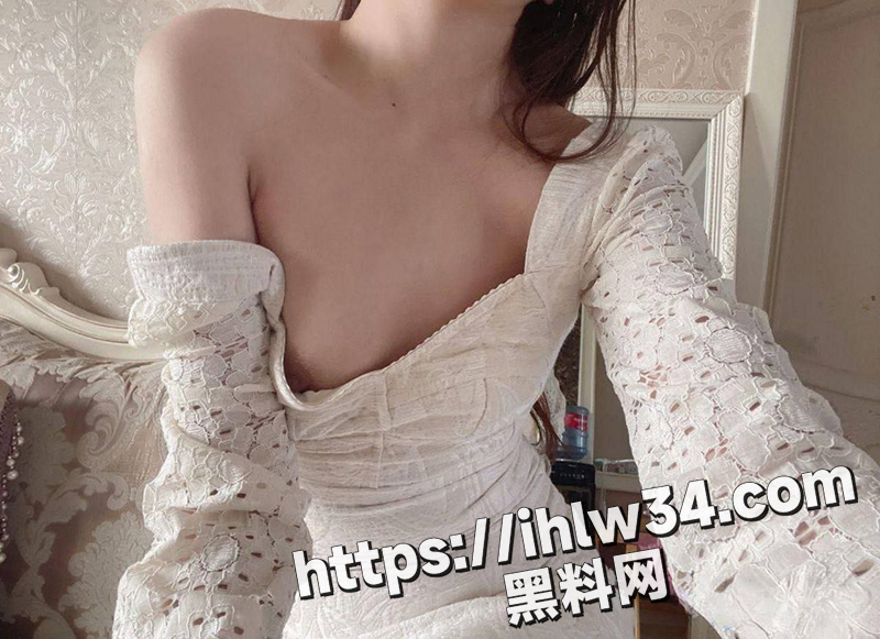 800X581