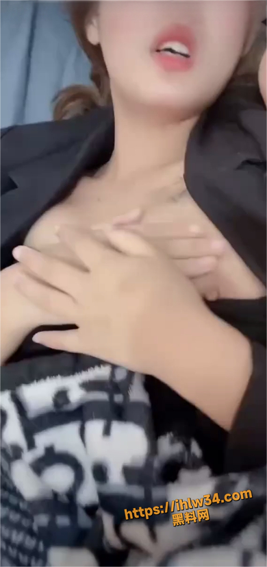390X827