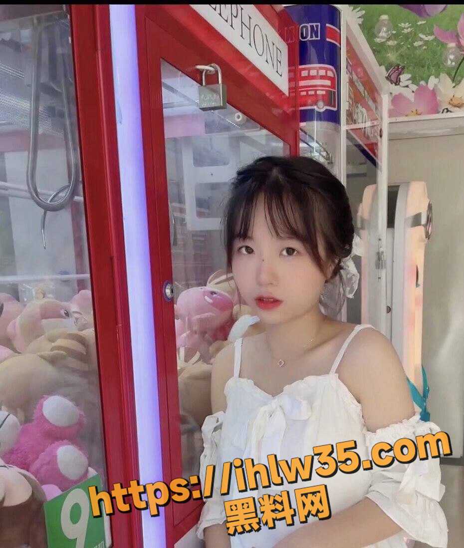 930X1098