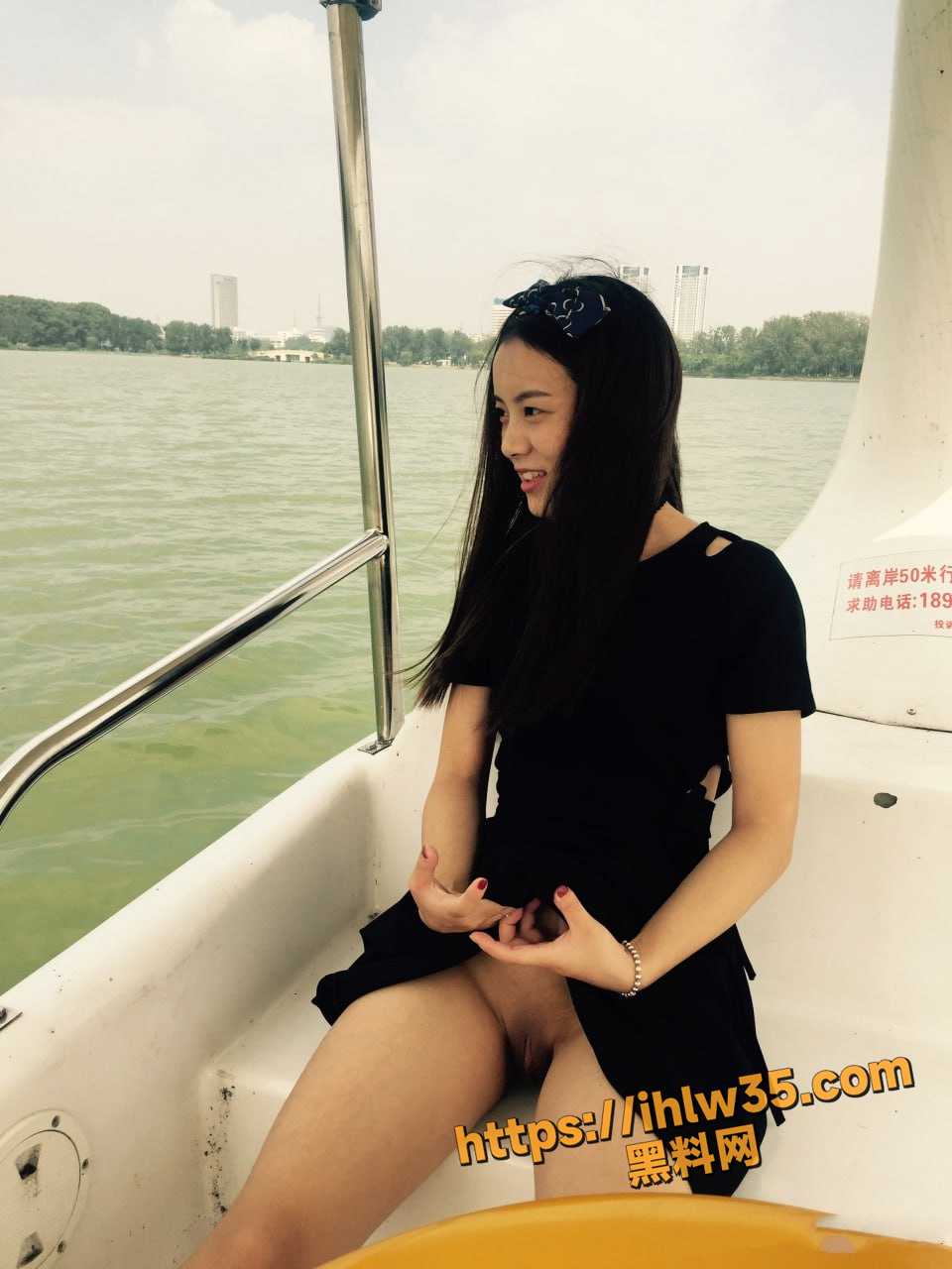 960X1280