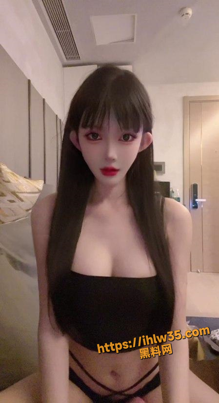 449X825