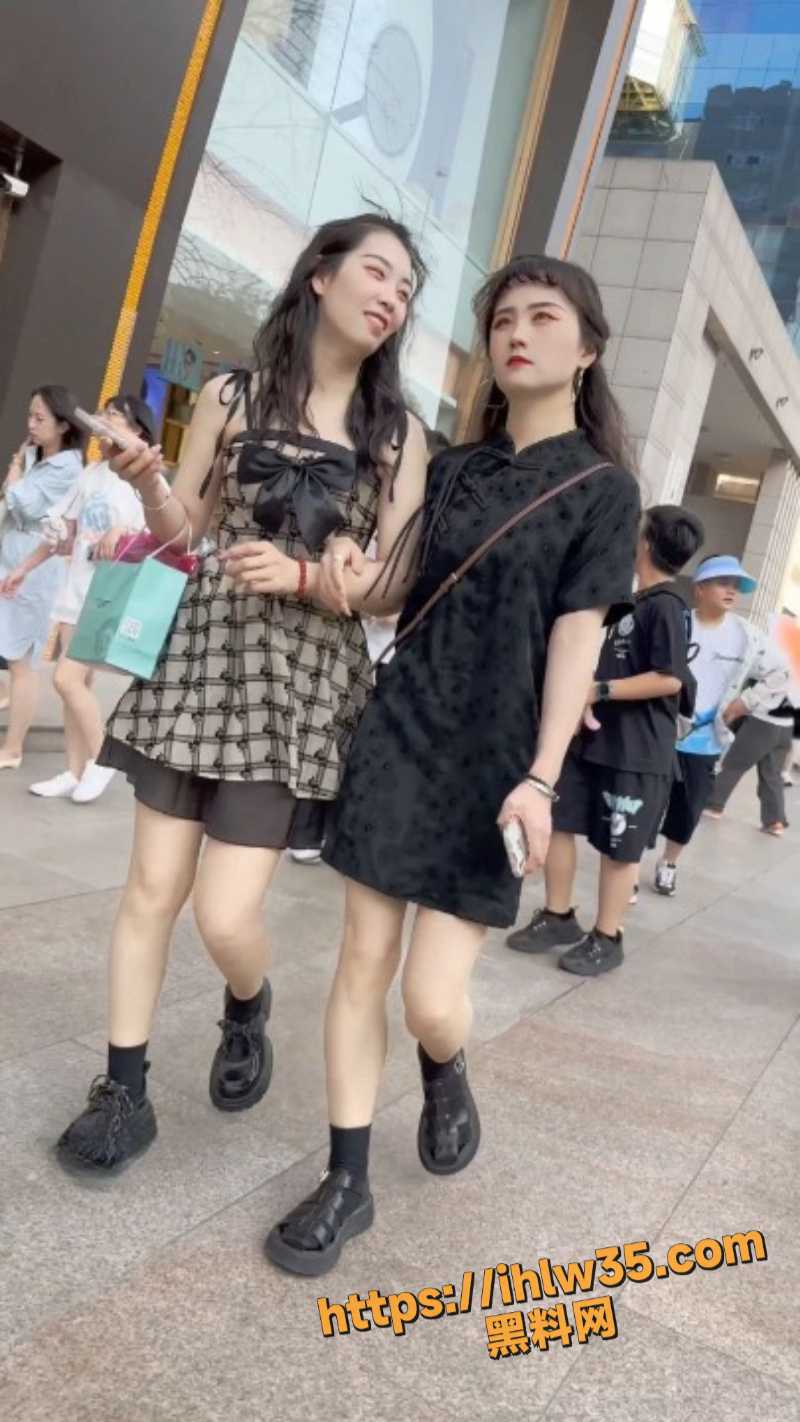 800X1422