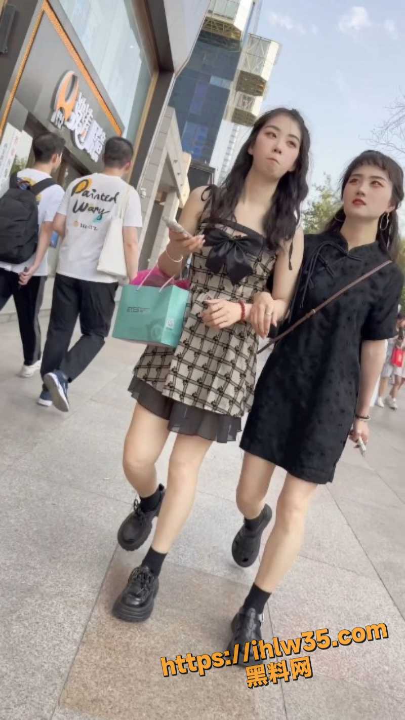 800X1422