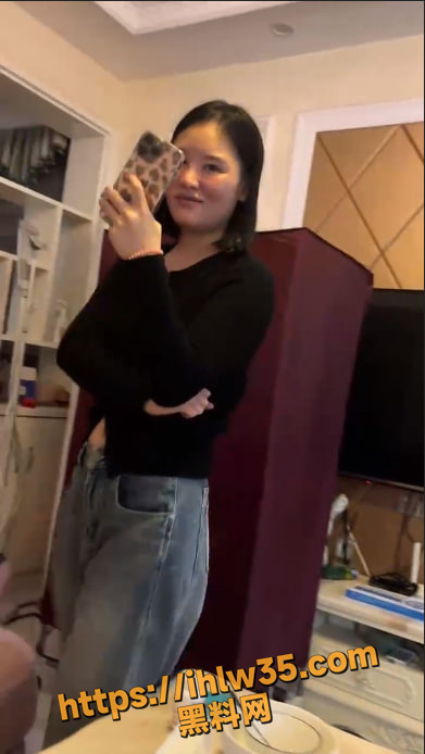 391X694