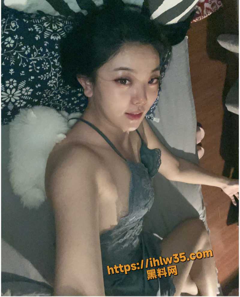 800X989