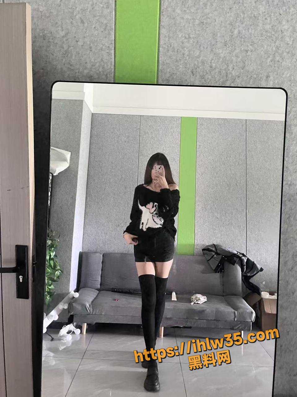 960X1280