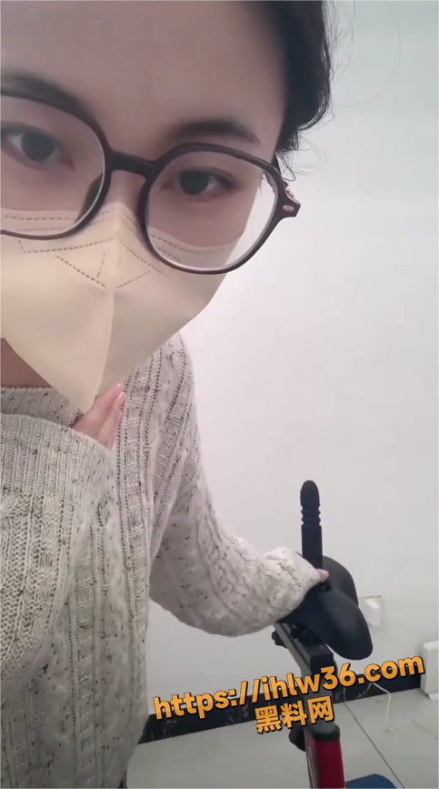 483X867