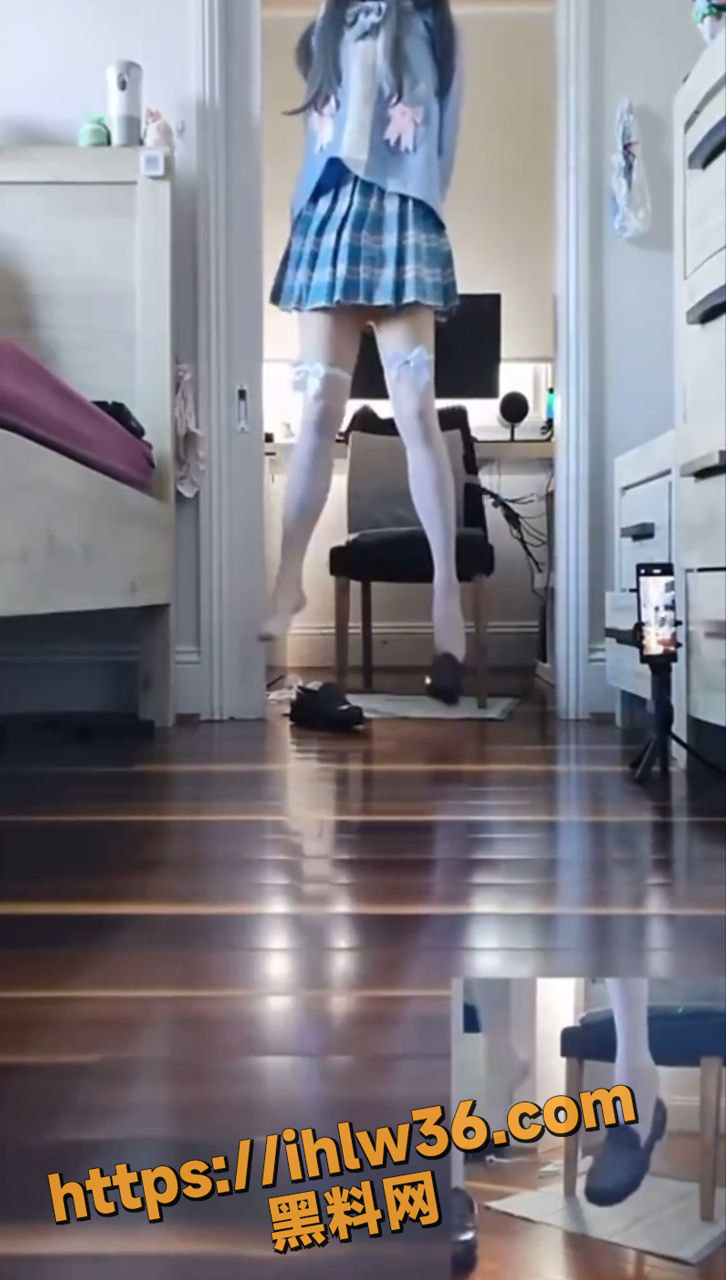 726X1280
