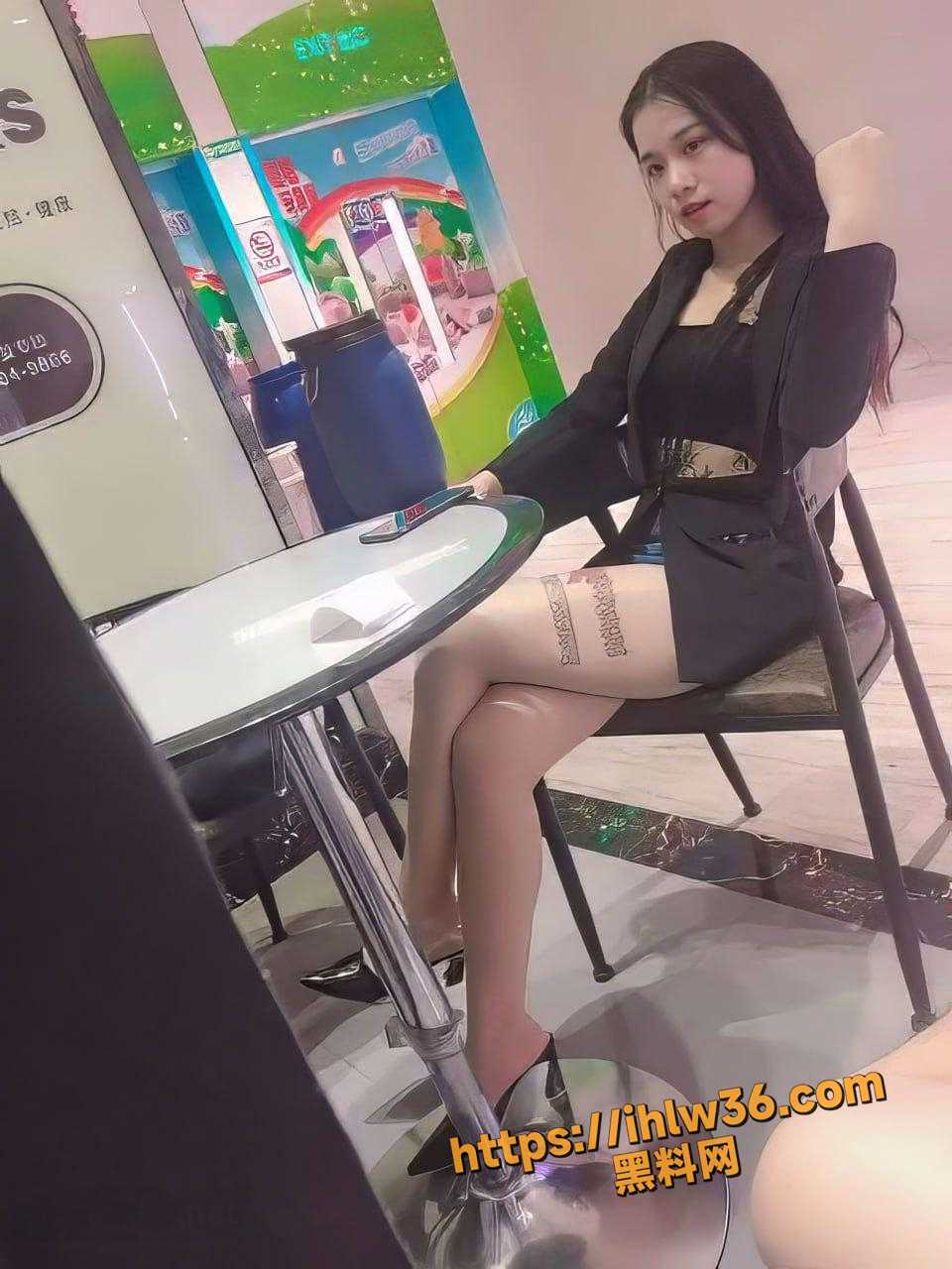 960X1280