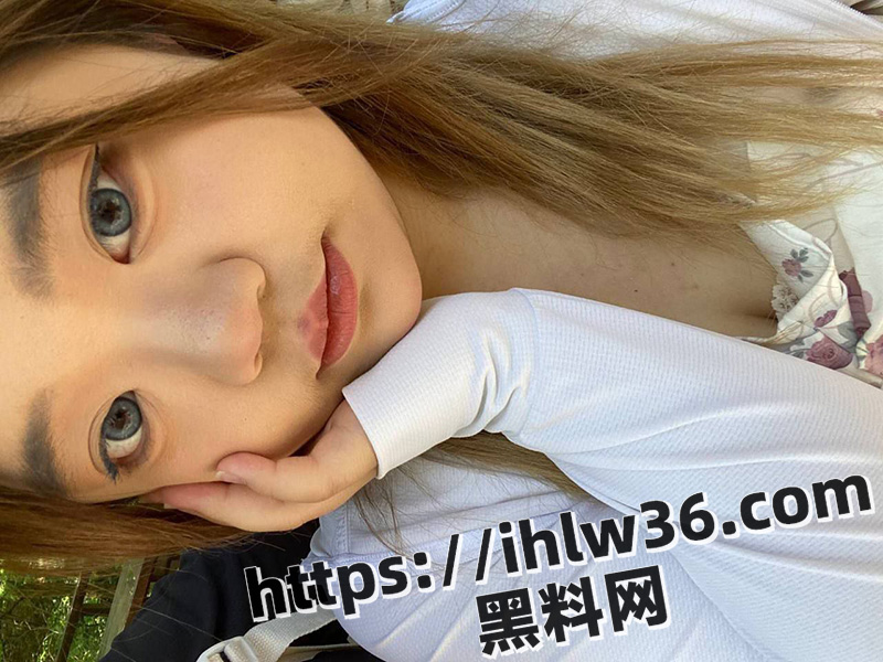 800X600