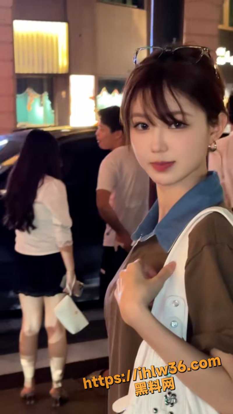 800X1422
