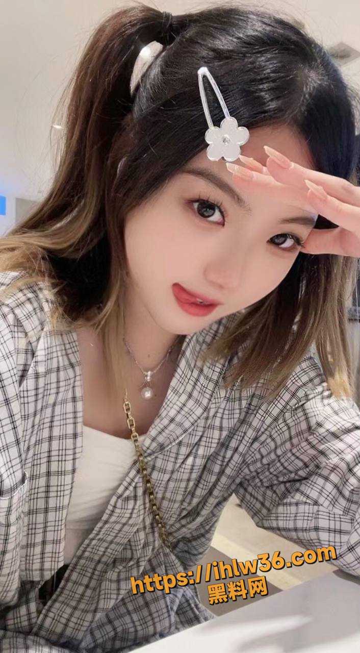 706X1280