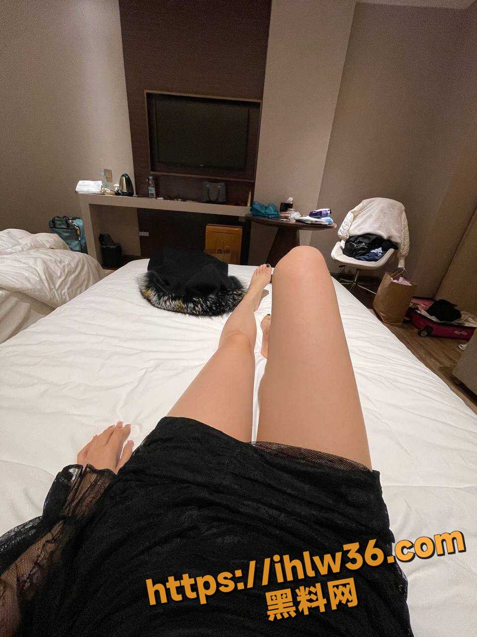 960X1280