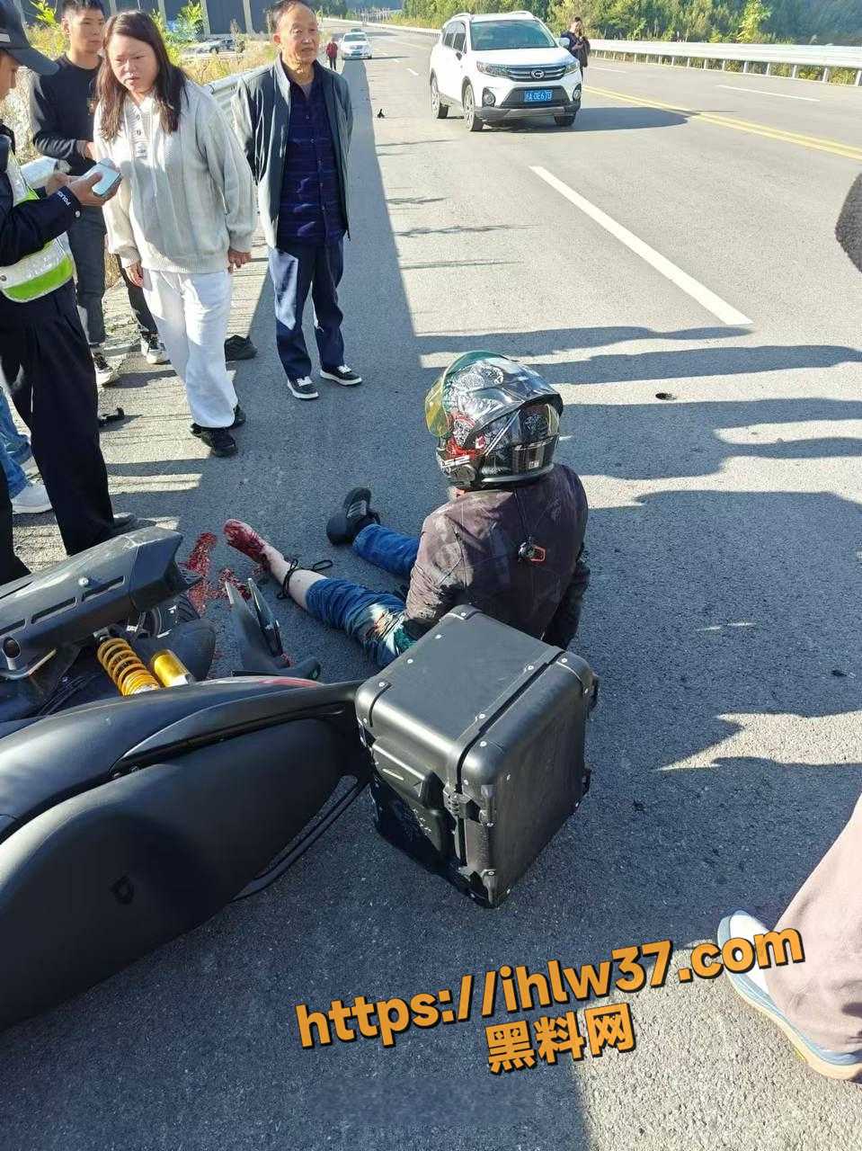 959X1280