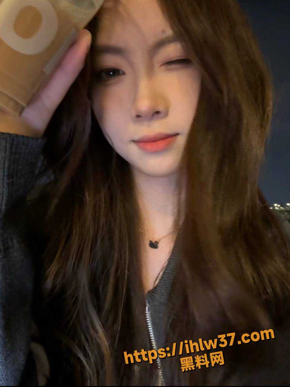 958X1280