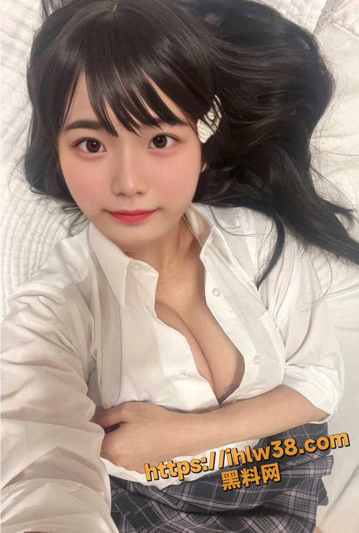 726X1079