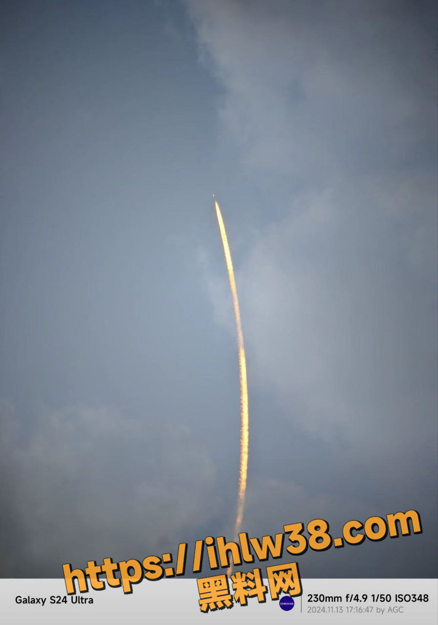 897X1280