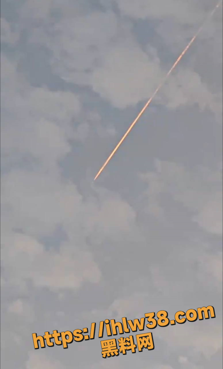 775X1280