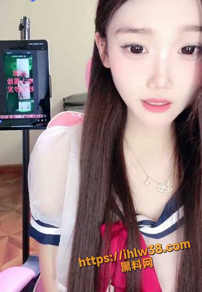 684X988