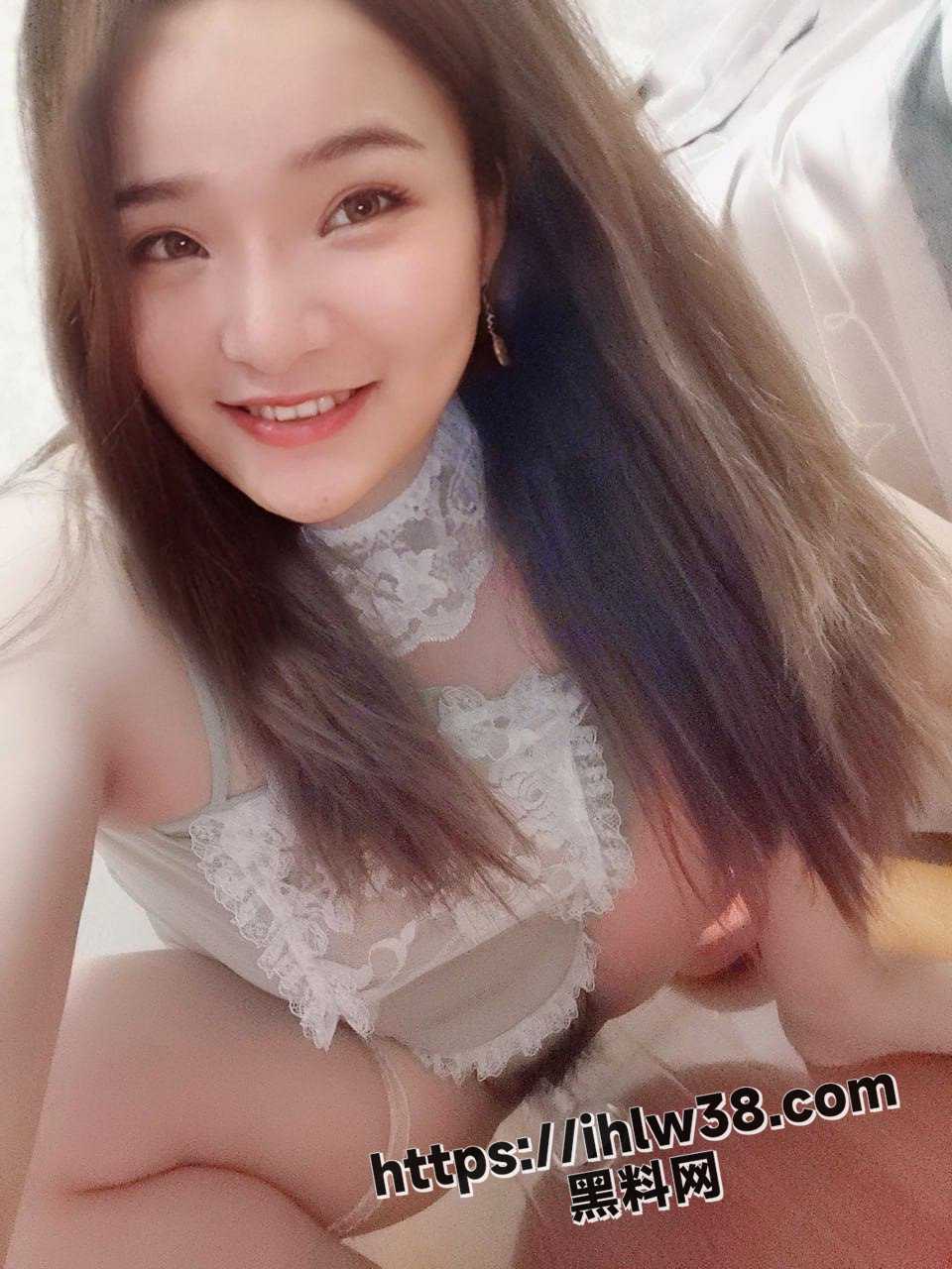 960X1280