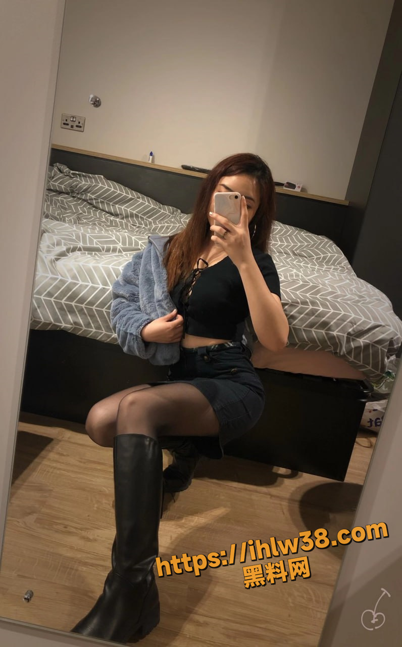 796X1280