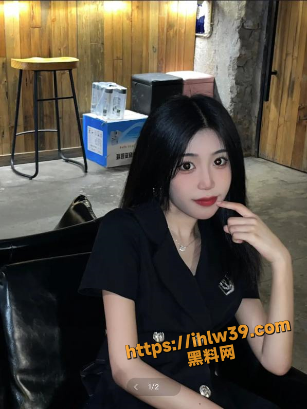 597X796