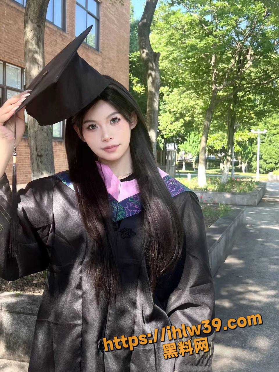 960X1280