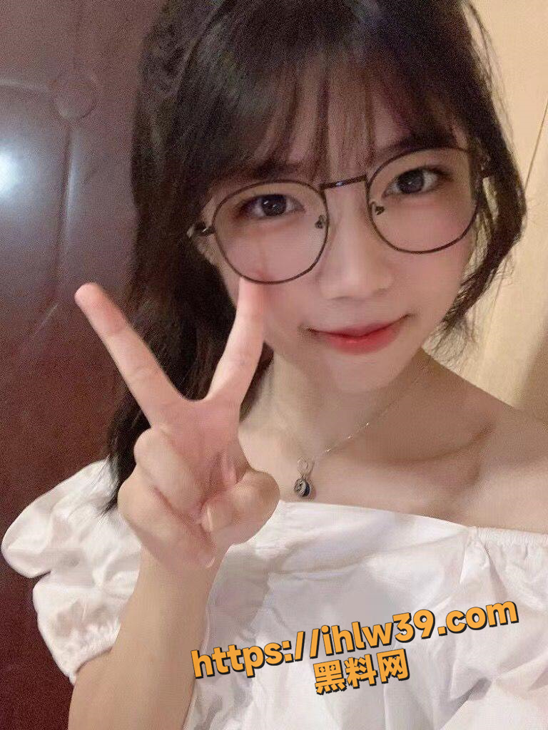 768X1024