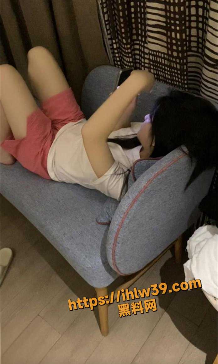 695X1159