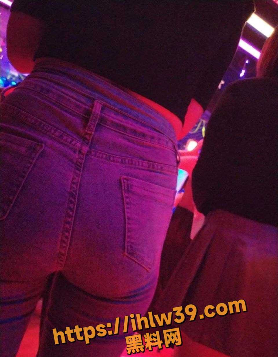 960X1235