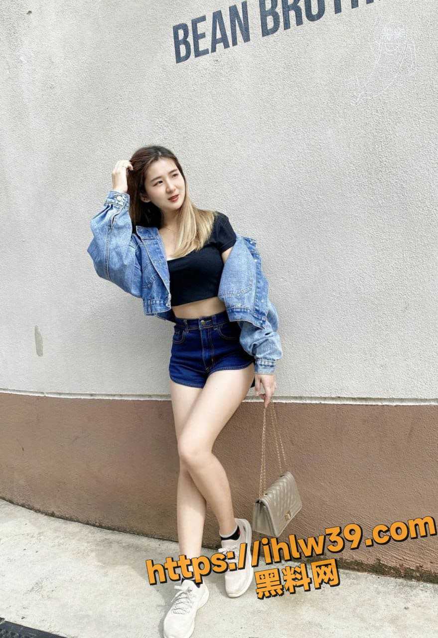 879X1280