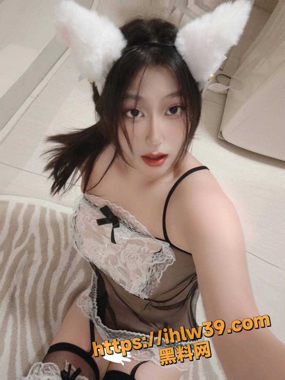 960X1280